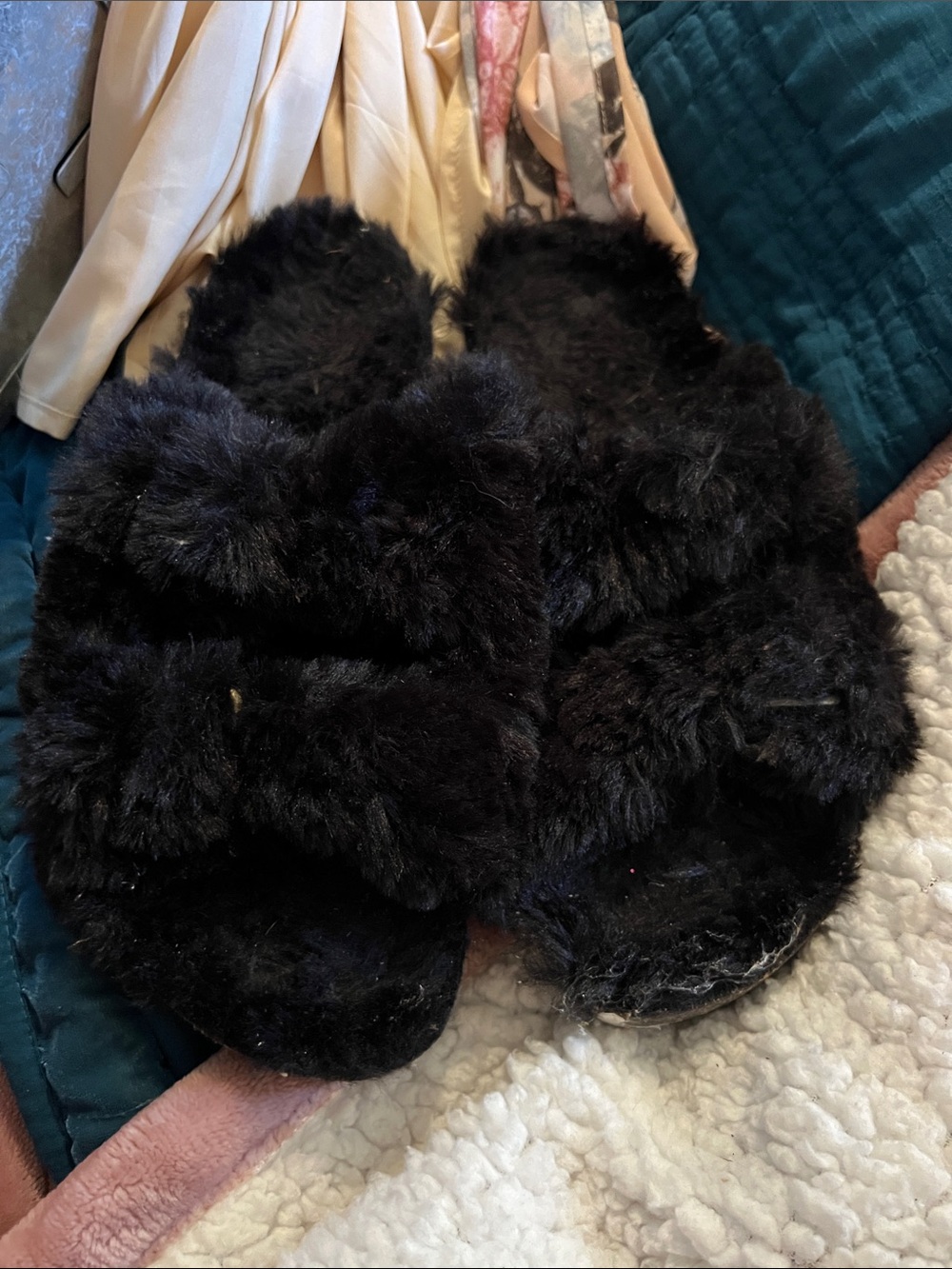 Faux Fur Slide Sandals - Black